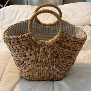 Beautiful Seagrass tote